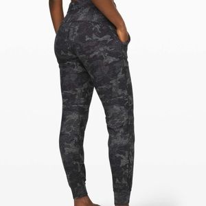 Lululemon Ready to Rulu Joggers